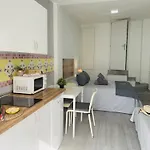 Estudio Jimena Burriana En El Centro De Apartament *