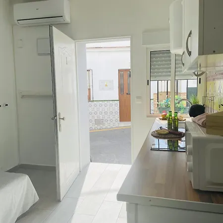 Estudio Jimena Burriana En El Centro De Apartment Nerja