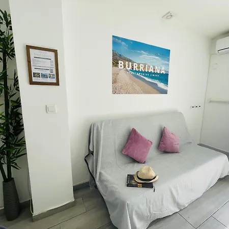 Estudio Jimena Burriana En El Centro De Апартаменты Нерха