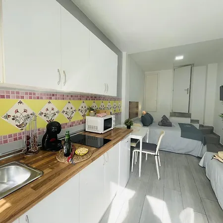 Апартаменты Estudio Jimena Burriana En El Centro De Нерха