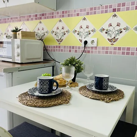 Estudio Jimena Burriana En El Centro De * Нерха